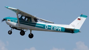 Photo of D-EIPM - Reims-Cessna F152 II operated by Fliegerverein München