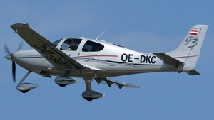 Photo with serial 2592 - Cirrus SR22 G3 GTS