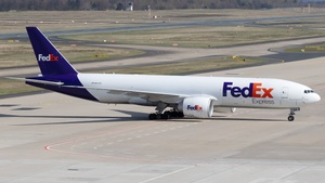 Photo of N862FD - Boeing 777-FS2 operated by FedEx