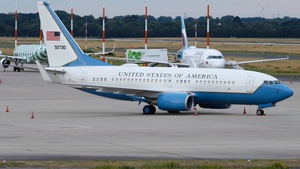 Photo of 05-0730 - Boeing C-40C operated by US Air Force