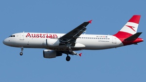 Photo of OE-LZB - Airbus A320-214 operated by Austrian Airlines