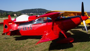 Photo of D-EEYS - Pitts S-1-11B Super Stinker operated by Private