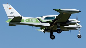 Photo with serial 310Q0905 - Cessna 310Q