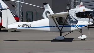 Photo of D-MWGJ - Comco Ikarus C42 operated by Private