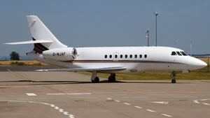 Photo of G-NJAF - Dassault Falcon 2000EX operated by NetJets UK