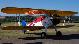 Photo of N5527N - Boeing N2S-5 Kaydet operated by Private