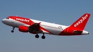 Photo of OE-LQW - Airbus A319-111 operated by easyJet Europe