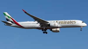 Photo of A6-JHA - Airbus A350-941 operated by Emirates