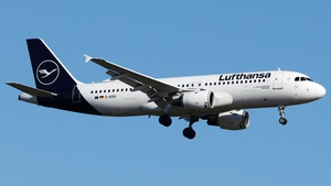 Photo of D-AIQU - Airbus A320-211 operated by Lufthansa