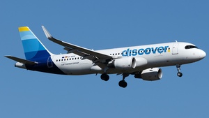 Photo of D-AIUX - Airbus A320-214 operated by Discover Airlines