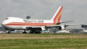 Boeing 747-122(SF)