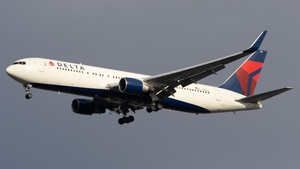 Photo of N186DN - Boeing 767-332(ER) operated by Delta Air Lines