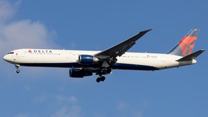 Photo of N842MH - Boeing 767-432(ER) operated by Delta Air Lines