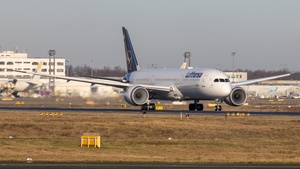 Photo of D-ABPF - Boeing 787-9 Dreamliner operated by Lufthansa