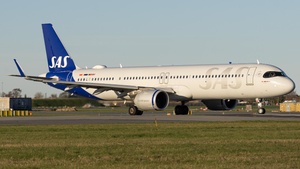 Photo of SE-DMO - Airbus A321-253NX operated by SAS Scandinavian Airlines