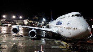Photo of D-ABYI - Boeing 747-830 operated by Lufthansa