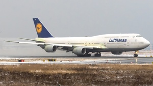 Photo of D-ABYR - Boeing 747-830 operated by Lufthansa