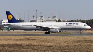 Photo of D-AIRT - Airbus A321-131 operated by Lufthansa