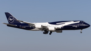 Photo of D-ABYN - Boeing 747-830 operated by Lufthansa