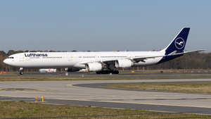 Photo of D-AIHF - Airbus A340-642 operated by Lufthansa