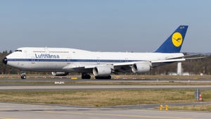 Photo of D-ABYT - Boeing 747-830 operated by Lufthansa