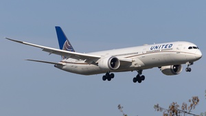 Photo of N16008 - Boeing 787-10 Dreamliner operated by United Airlines