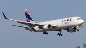 Photo of N568LA - Boeing 767-316(ER)(BCF) operated by LATAM Cargo Colombia