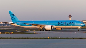 Photo of HL8274 - Boeing 777-3B5(ER) operated by Korean Air