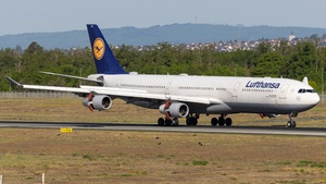 Photo of D-AIGZ - Airbus A340-313 operated by Lufthansa