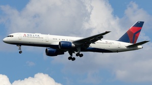 Photo of N652DL - Boeing 757-232 operated by Delta Air Lines