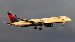 Photo of N709TW - Boeing 757-2Q8 operated by Delta Air Lines
