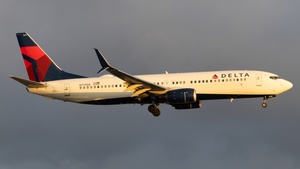 Photo of N775DE - Boeing 737-8EH operated by Delta Air Lines