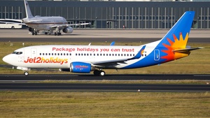 Photo of G-GDFM - Boeing 737-36N operated by Jet2