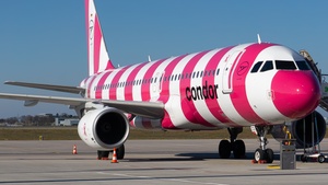 Photo of D-AICS - Airbus A320-214 operated by Condor