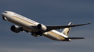 Photo of 9V-SNA - Boeing 777-312(ER) operated by Singapore Airlines