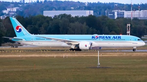 Photo of HL8537 - Boeing 787-10 Dreamliner operated by Korean Air