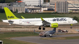 Photo of YL-CSI - Airbus A220-300 operated by airBaltic
