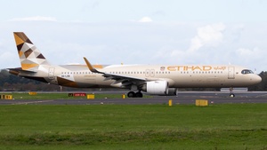 Photo of A6-LRB - Airbus A321-251NX operated by Etihad Airways