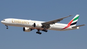 Photo of A6-EPK - Boeing 777-31H(ER) operated by Emirates