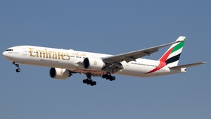Photo of A6-EPN - Boeing 777-31H(ER) operated by Emirates
