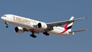 Photo of A6-ECW - Boeing 777-31H(ER) operated by Emirates