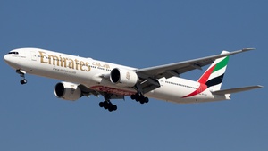 Photo of A6-EPP - Boeing 777-31H(ER) operated by Emirates
