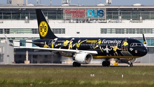 Photo of D-AEWM - Airbus A320-214 operated by Eurowings