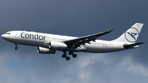 Photo of D-AIYC - Airbus A330-243 operated by Condor