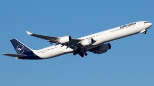Photo of D-AIHF - Airbus A340-642 operated by Lufthansa