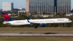 Photo of N588NW - Boeing 757-351 operated by Delta Air Lines