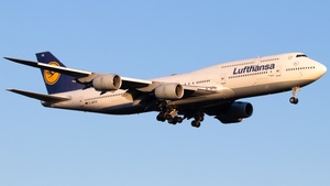 Photo of D-ABYR - Boeing 747-830 operated by Lufthansa