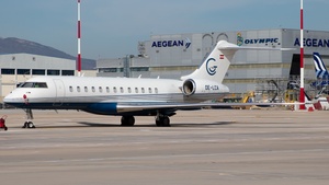 Photo of OE-LCA - Bombardier Global Express XRS operated by Avcon Jet