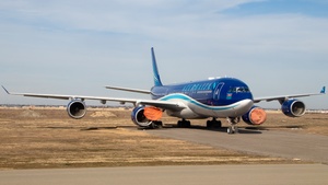 Photo of 4K-AZ85 - Airbus A340-542 operated by Azerbaijan Airlines