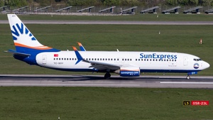 Photo of TC-SOY - Boeing 737-8HC operated by SunExpress